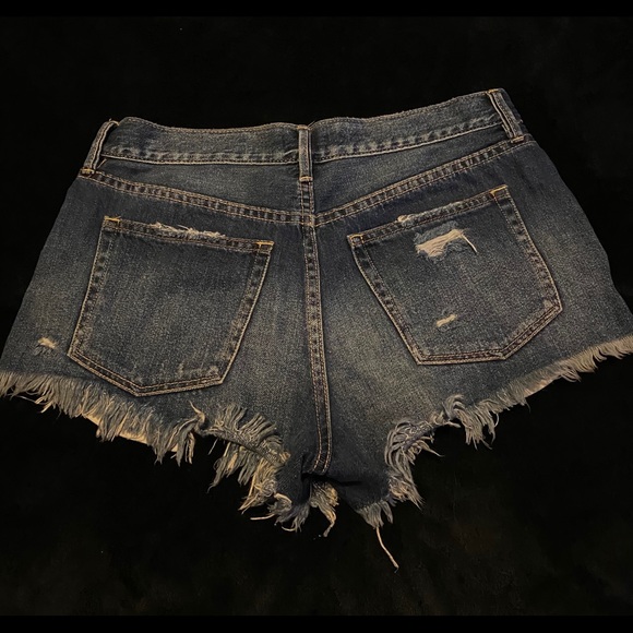 Shorts - Picture 2 of 4